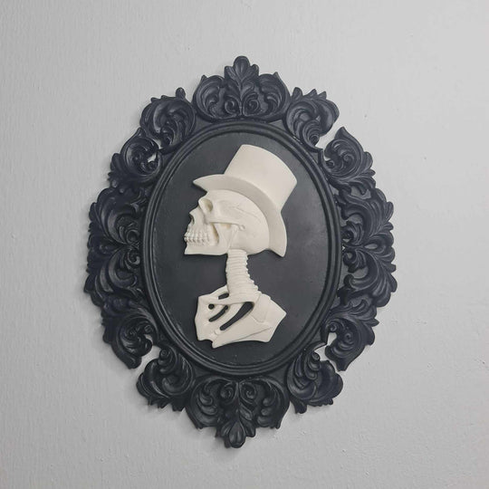 Male Skeleton Plaque