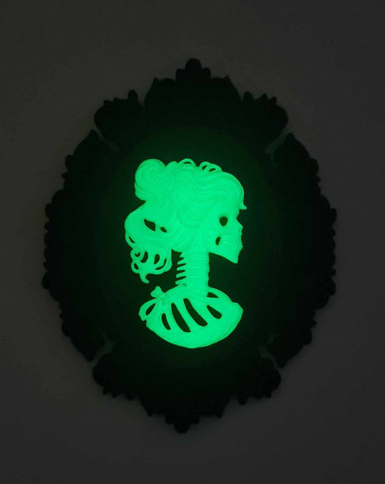 Female Skeleton Plaque