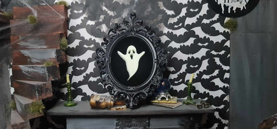 Phantom Portrait - Glow in Dark
