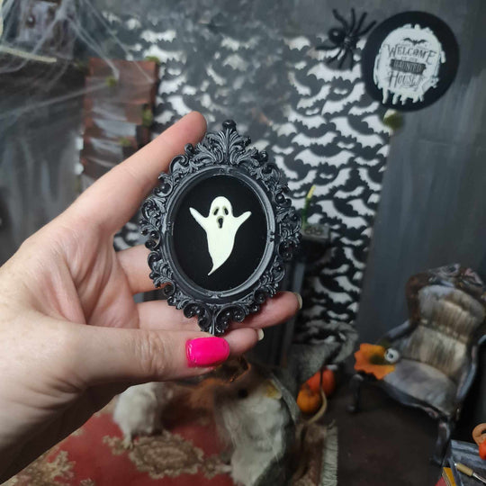 Phantom Portrait - Glow in Dark