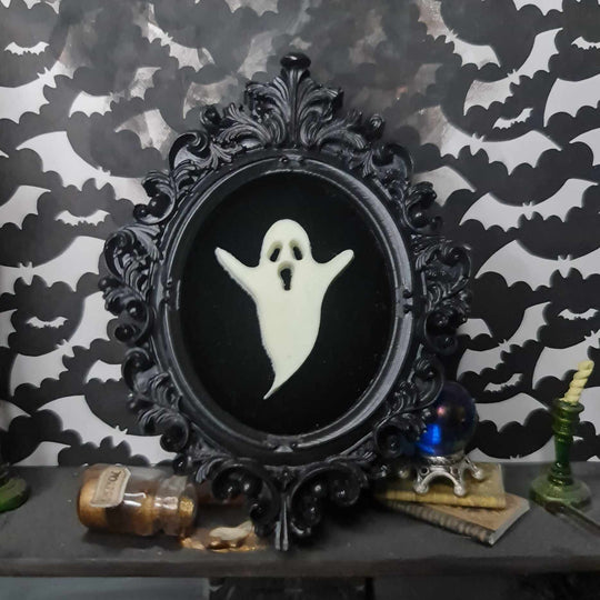 Phantom Portrait - Glow in Dark