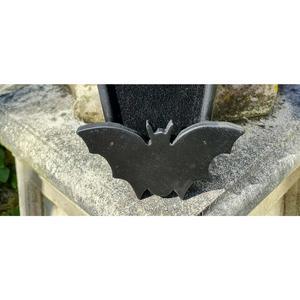 Coffin Pin Board Deluxe Bat