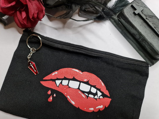 Vamp Lips -  Make up Bag