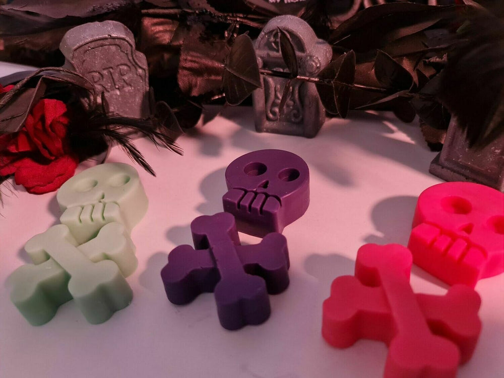 Skull & Cross Bones Wax Melts