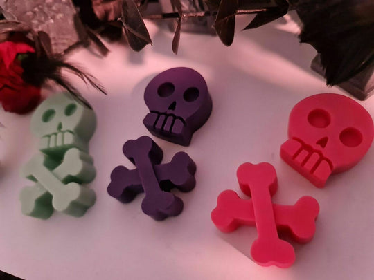 Skull & Cross Bones Wax Melts