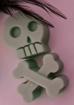 Skull & Cross Bones Wax Melts