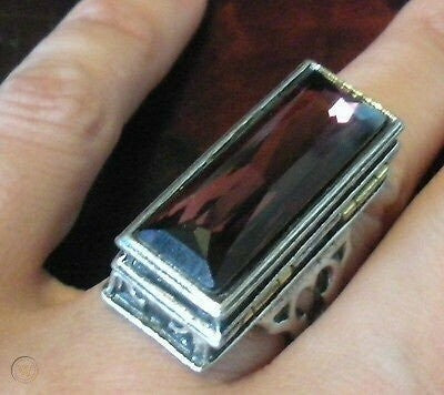 Pope Alexander's Poison Casket Ring