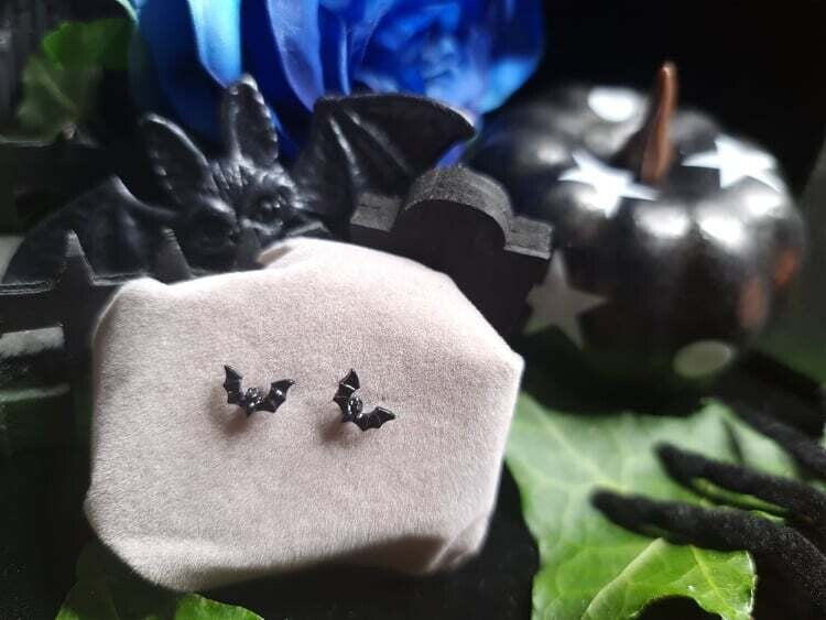 Black Bat Studs