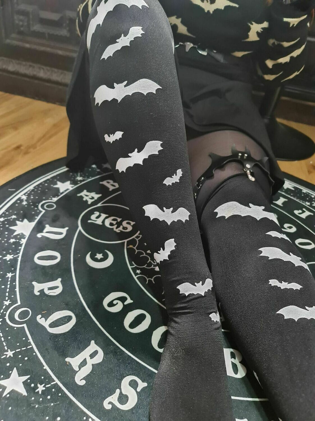 Bat Garter Gembo-Tique Bat Garter Gembo-Tique